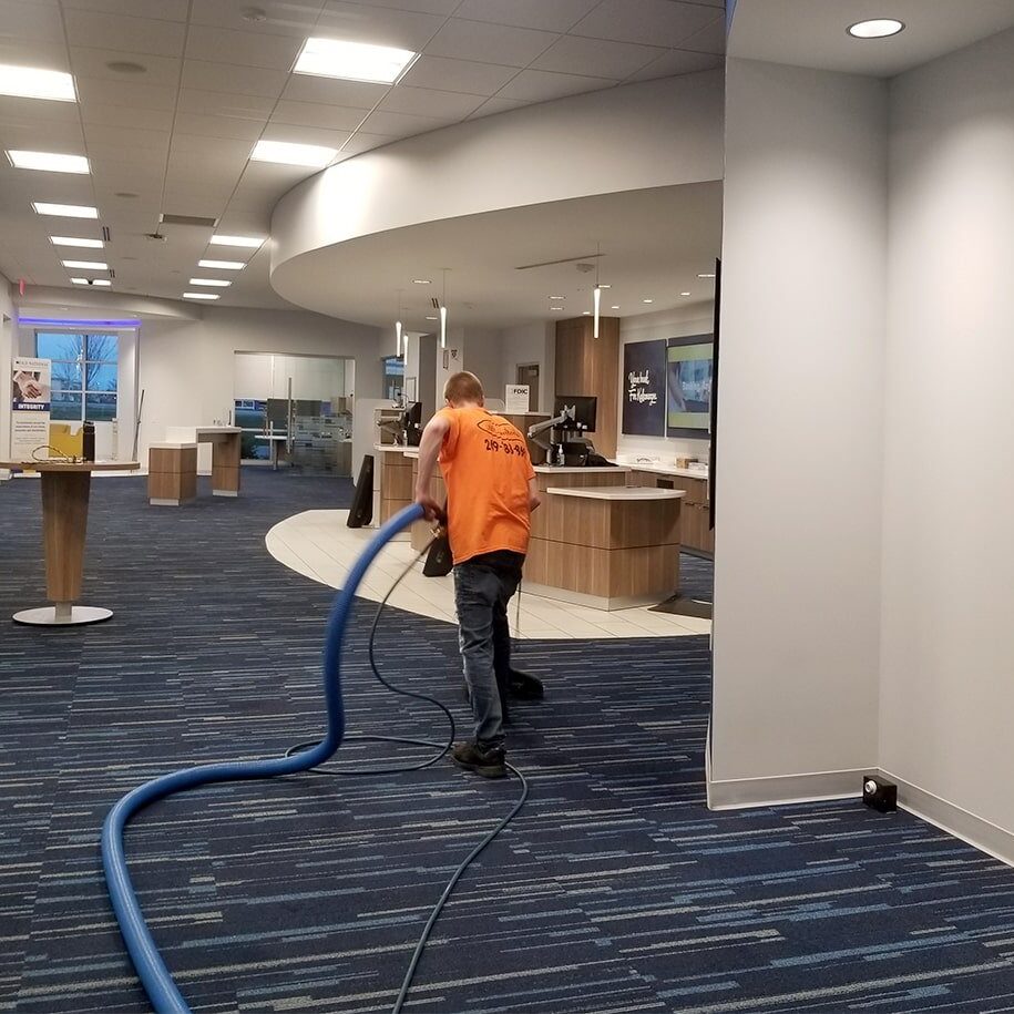 floor-care-carpet-cleaning-1-min
