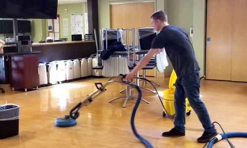 Get the Services You Need to Keep Your Commercial Spaces Fresh With Help From A & L Janitorial